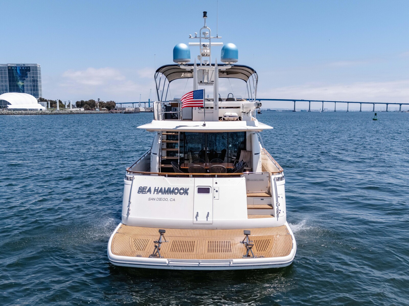 Stern and hydraulic swim platform of Sea Hammock, Fairline Squadron 78 for sale