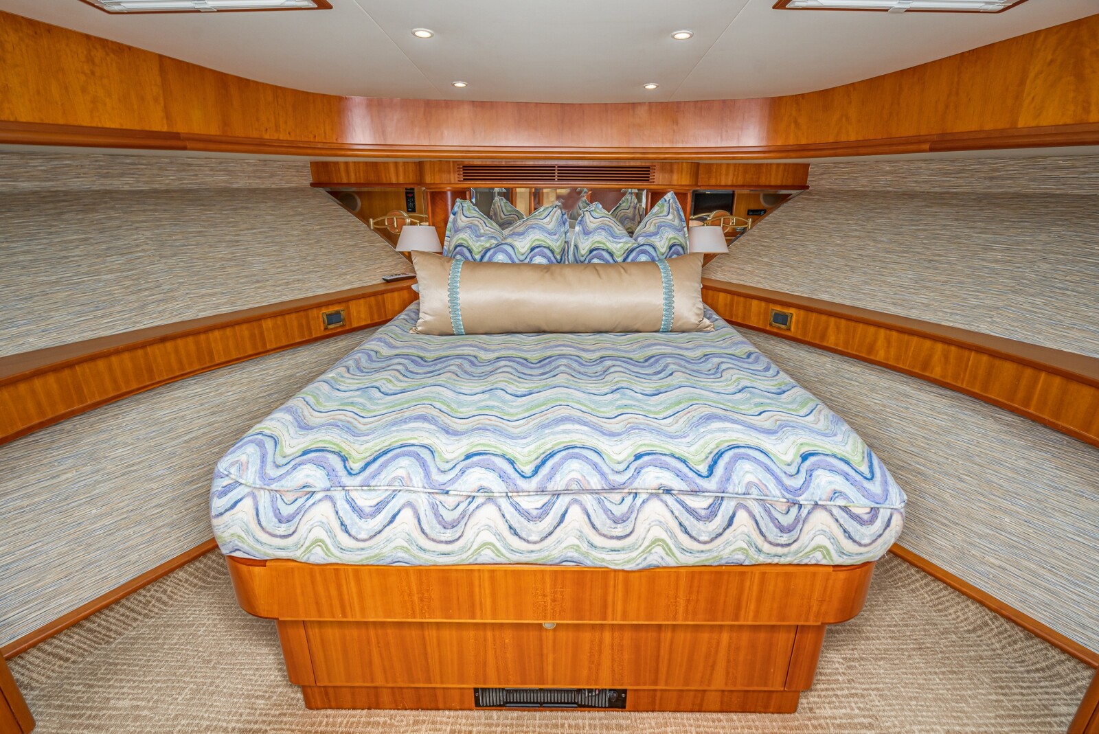 VIP guest stateroom aboard West Bay SonShip 78 Mahana